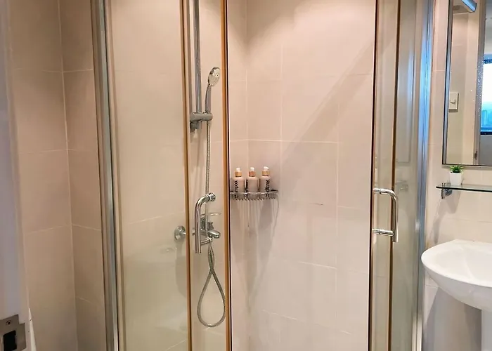 Poblacion Makati With Free Pool, Gym And Smart Tv And Fast Wifi Apartamento
