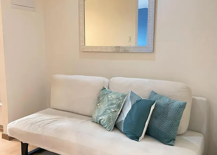 Apartamento Poblacion Makati With Free Pool, Gym And Smart Tv And Fast Wifi *